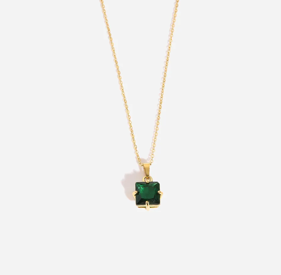 Charmé & Belle's elegant gold plated necklace with hanger