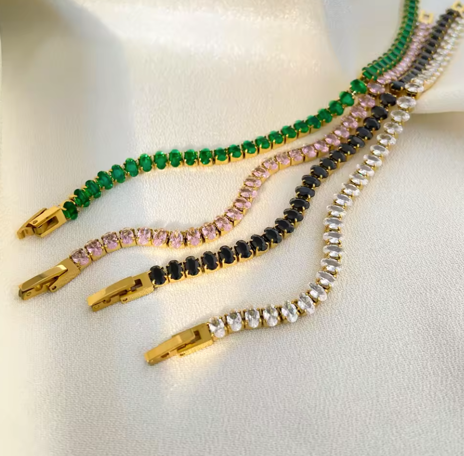Charmé & Belle elegant gold plated multiple stone bracelet